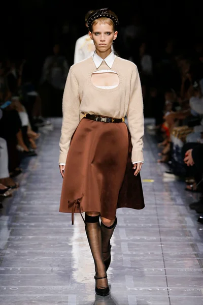 Look 26